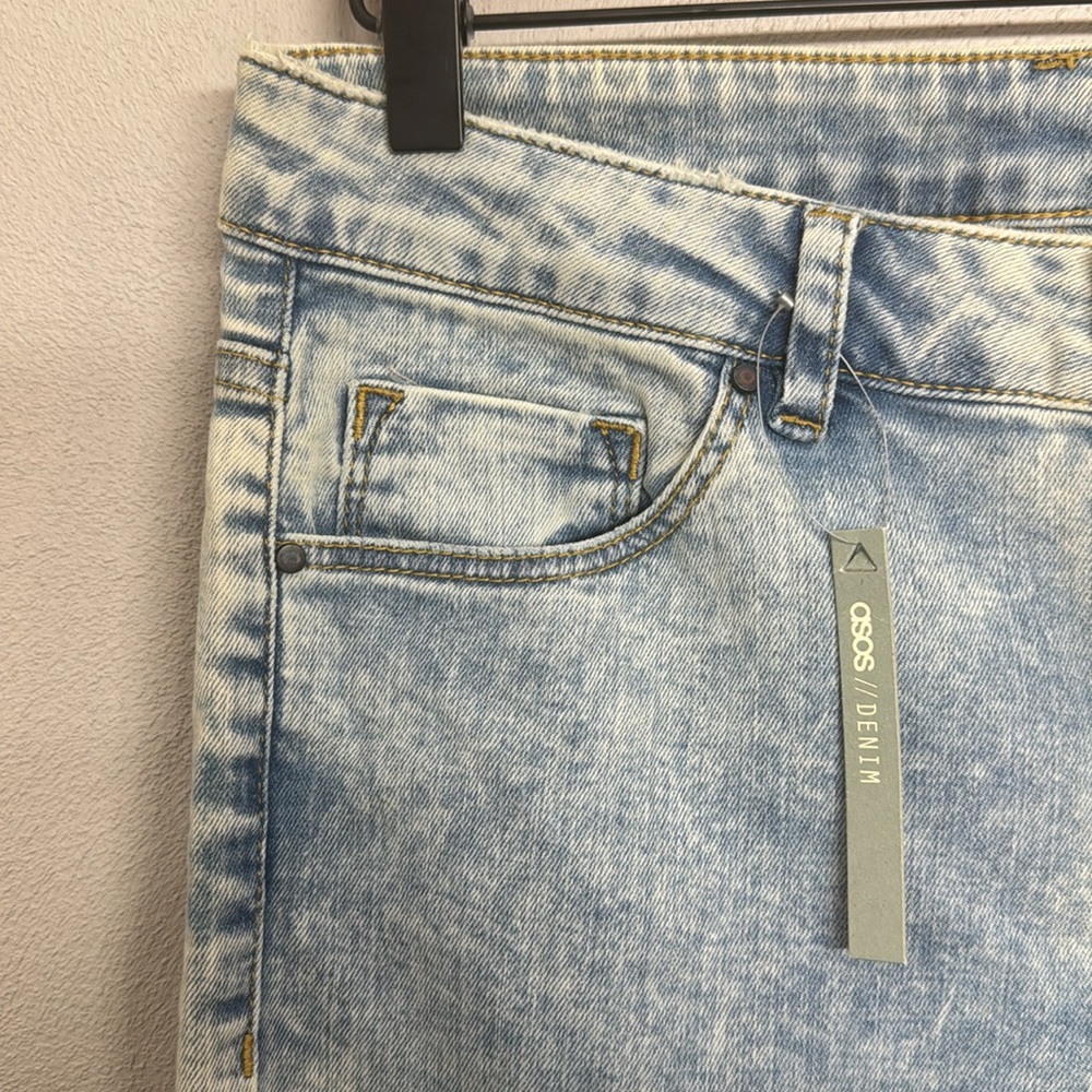 NWT Asos Distressed Jeans - 30 x 32 - Picture 4 of 7